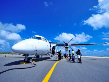 Flying on a private plane has become much easier and more affordable. See here how to do it.